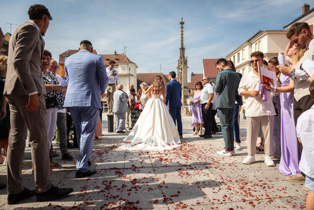 Haie d'honneur à la sortie de l'église